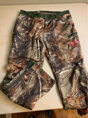 Underarmour real tree pants